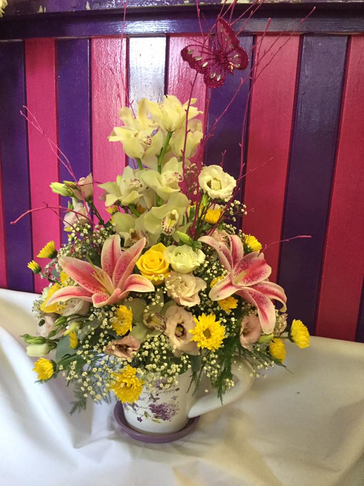 Cup & Saucer Arrangement