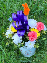 Load image into Gallery viewer, Easter Fresh Flower Arrangement